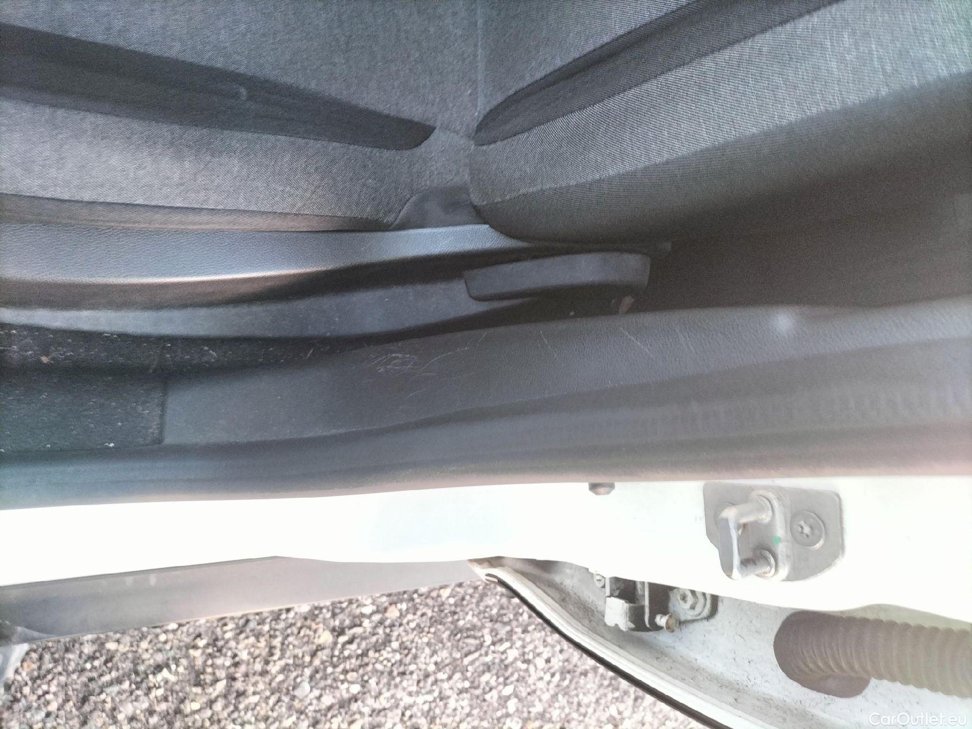  Dacia  Duster DACIA  / 2018 / 5P / todoterreno Essent. Blue dCi 85kW (115CV) 4X2 #17