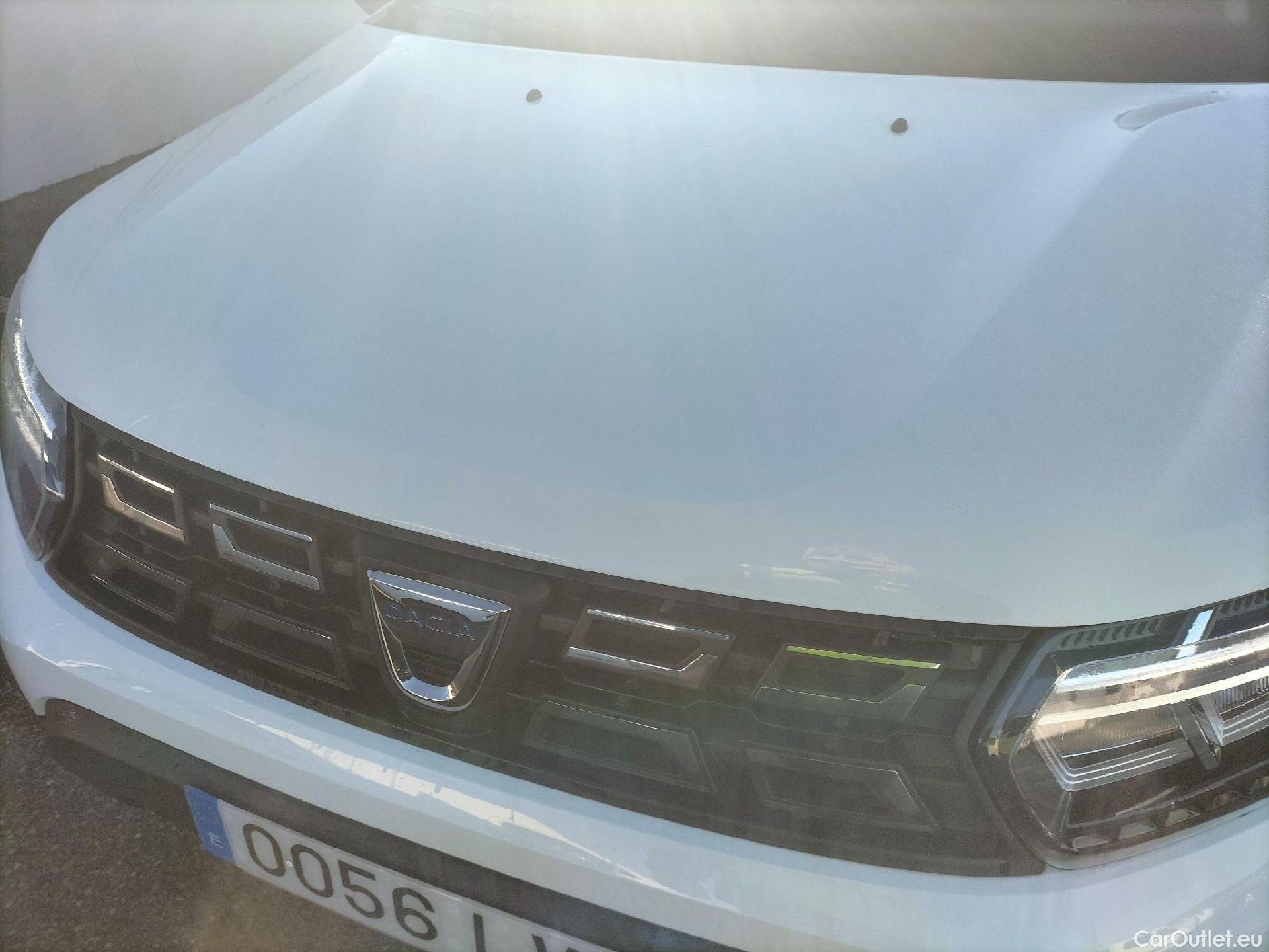  Dacia  Duster DACIA  / 2018 / 5P / todoterreno Essent. Blue dCi 85kW (115CV) 4X2 #10