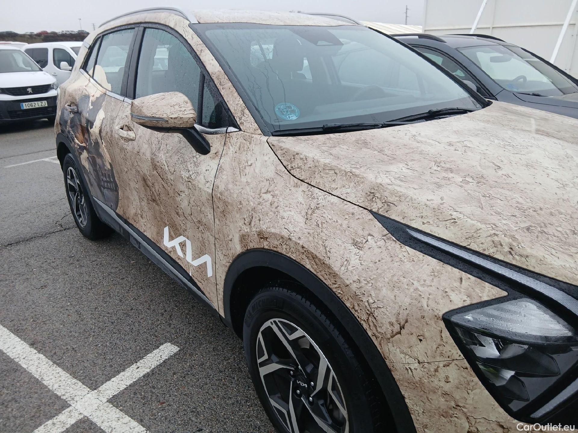  KIA  Sportage KIA  / 2022 / 5P / todoterreno 1.6 T-GDi 110kW (150CV) Concept 4x2 #5