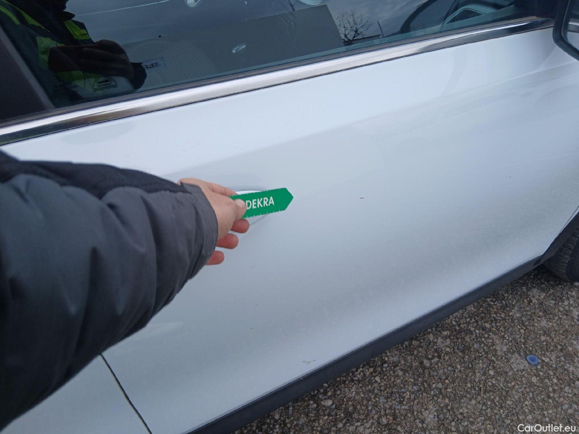  KIA  XCeed KIA  / 2019 / 5P / todoterreno 1.0 T-GDi Drive 88kW (120CV) #17