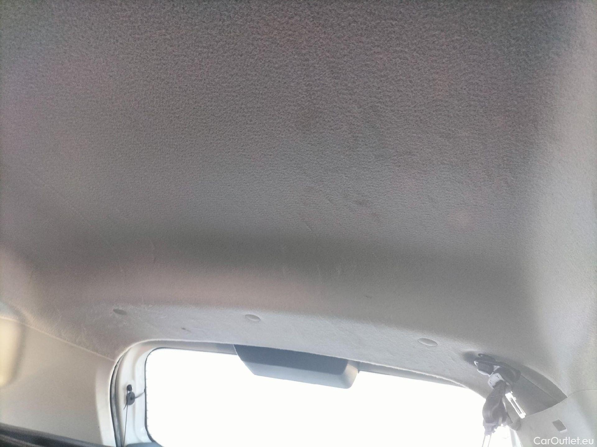  Dacia  Duster DACIA  / 2018 / 5P / todoterreno Essent. Blue dCi 85kW (115CV) 4X2 #24