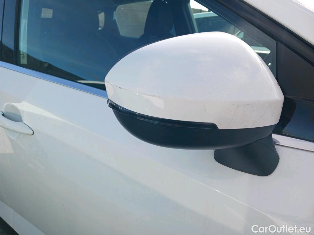  Nissan  Qashqai NISSAN  / 2021 / 5P / todoterreno DIG-T 103kW (140CV) mHEV 4x2 Acenta #20