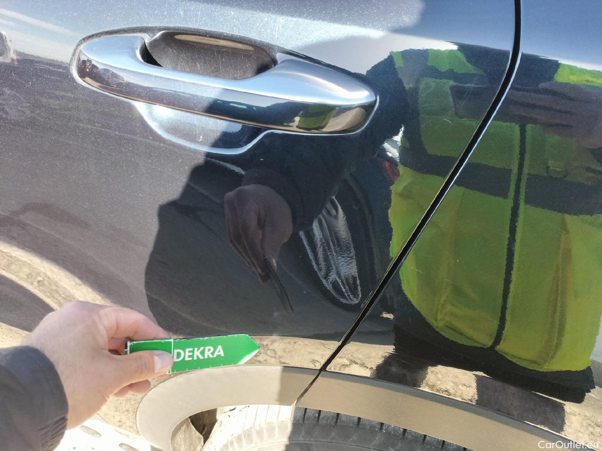  KIA  Sorento KIA  / 2020 / 5P / todoterreno 1.6 T-GDi PHEV Emotion 4x4 7pl P.Luxury #16