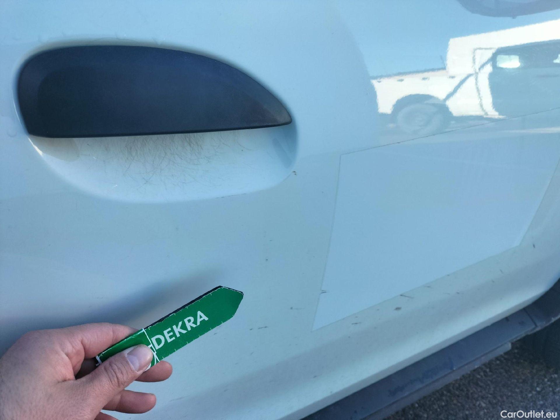  Dacia  Duster DACIA  / 2018 / 5P / todoterreno Essent. Blue dCi 85kW (115CV) 4X2 #42