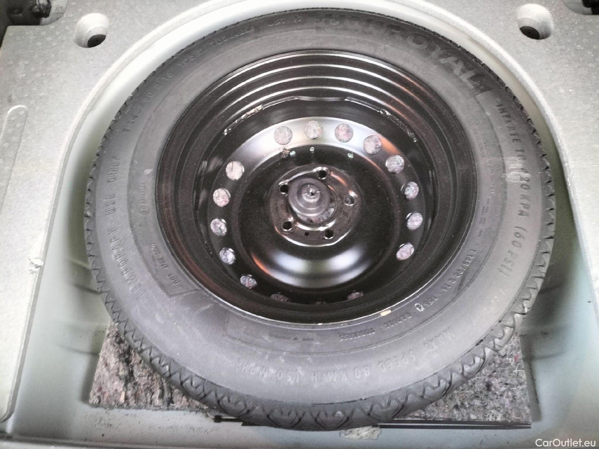  Dacia  Duster DACIA  / 2018 / 5P / todoterreno Essent. Blue dCi 85kW (115CV) 4X2 #3