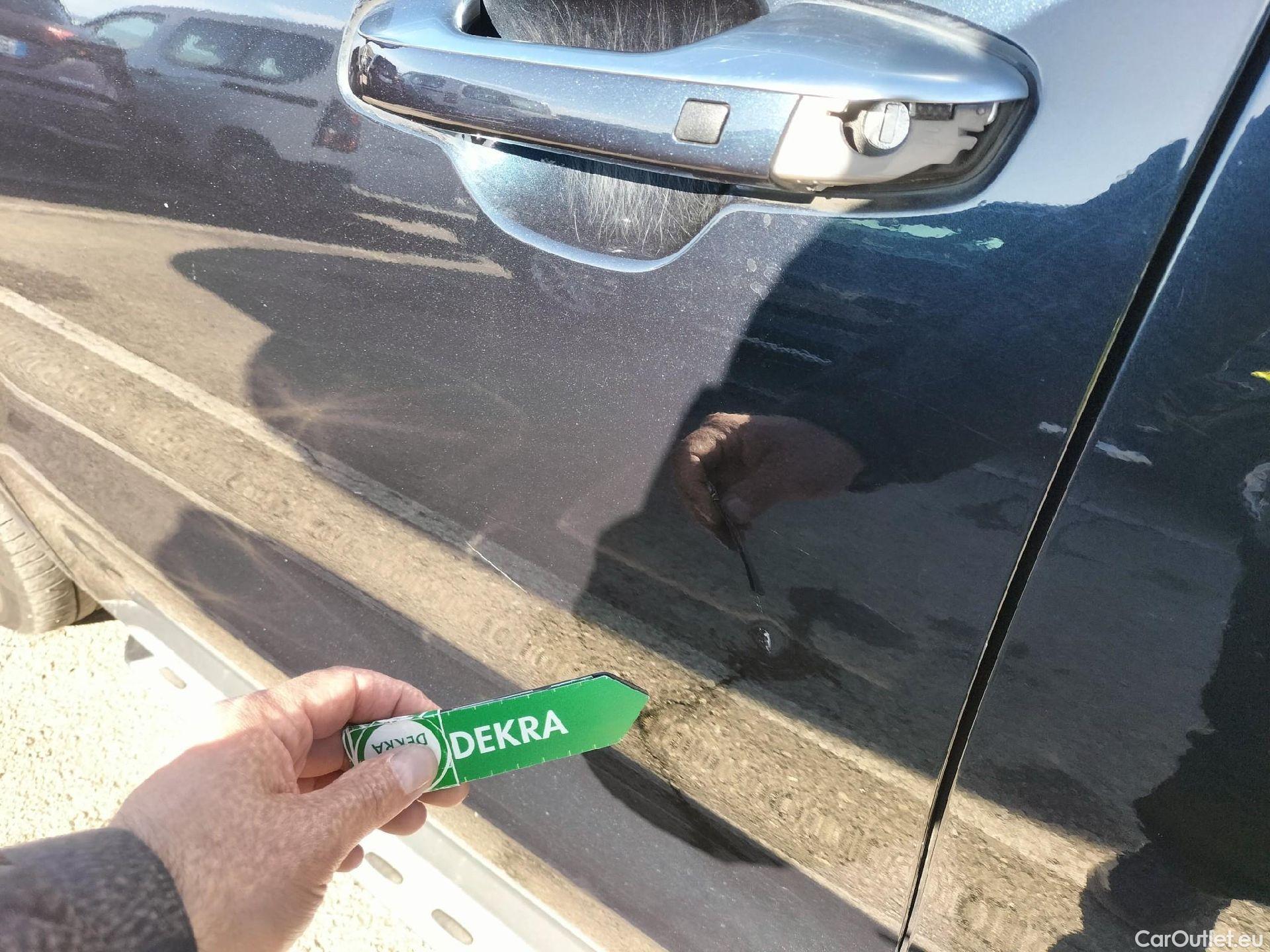  KIA  Sorento KIA  / 2020 / 5P / todoterreno 1.6 T-GDi PHEV Emotion 4x4 7pl P.Luxury #12