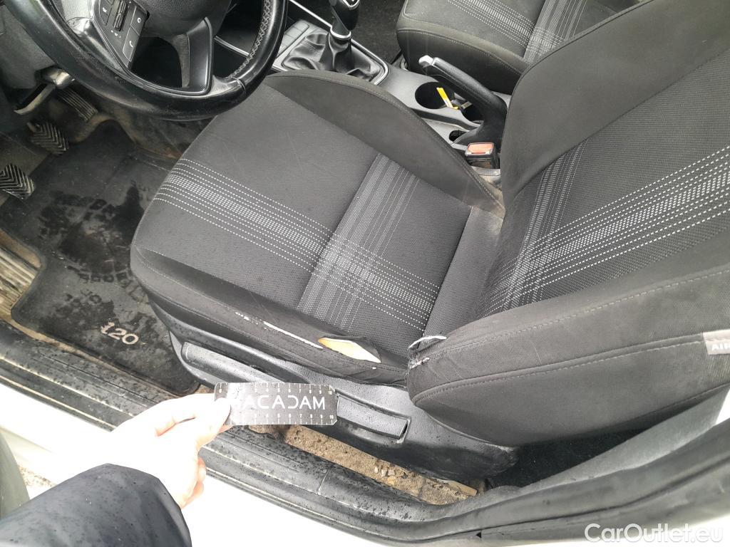  Hyundai  i20 HYUNDAI  / 2020 / 5P / berlina con portón 1.0 TGDI 74kW (100CV) 48V Essence #3