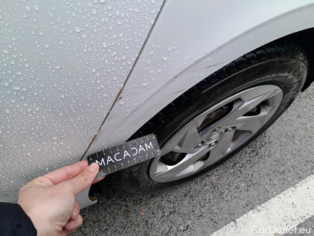  Hyundai  i20 HYUNDAI  / 2020 / 5P / berlina con portón 1.0 TGDI 74kW (100CV) 48V Essence #13