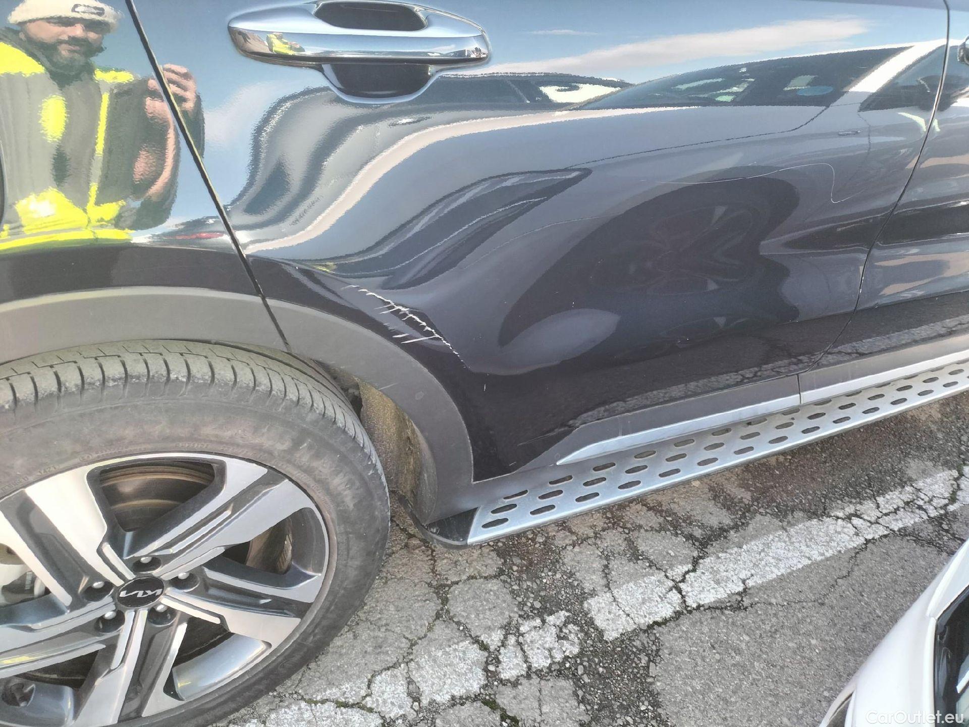  KIA  Sorento KIA  / 2020 / 5P / todoterreno 1.6 T-GDi PHEV Emotion 4x4 7pl P.Luxury #33