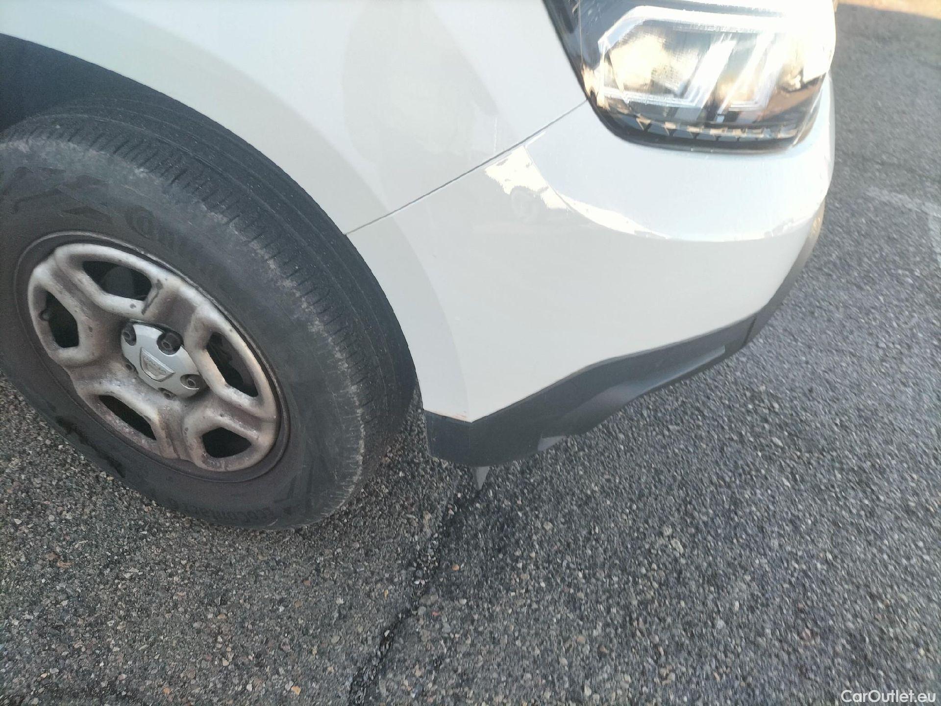  Dacia  Duster DACIA  / 2018 / 5P / todoterreno Essent. Blue dCi 85kW (115CV) 4X2 #6