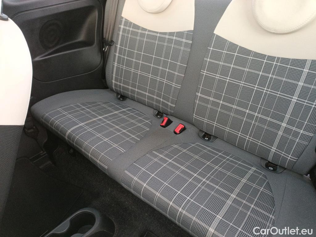  Fiat  500 FIAT  / 2015 / 3P / berlina con portón 1.2 8v 51kW (69CV) Mirror Fleet(SP) #19