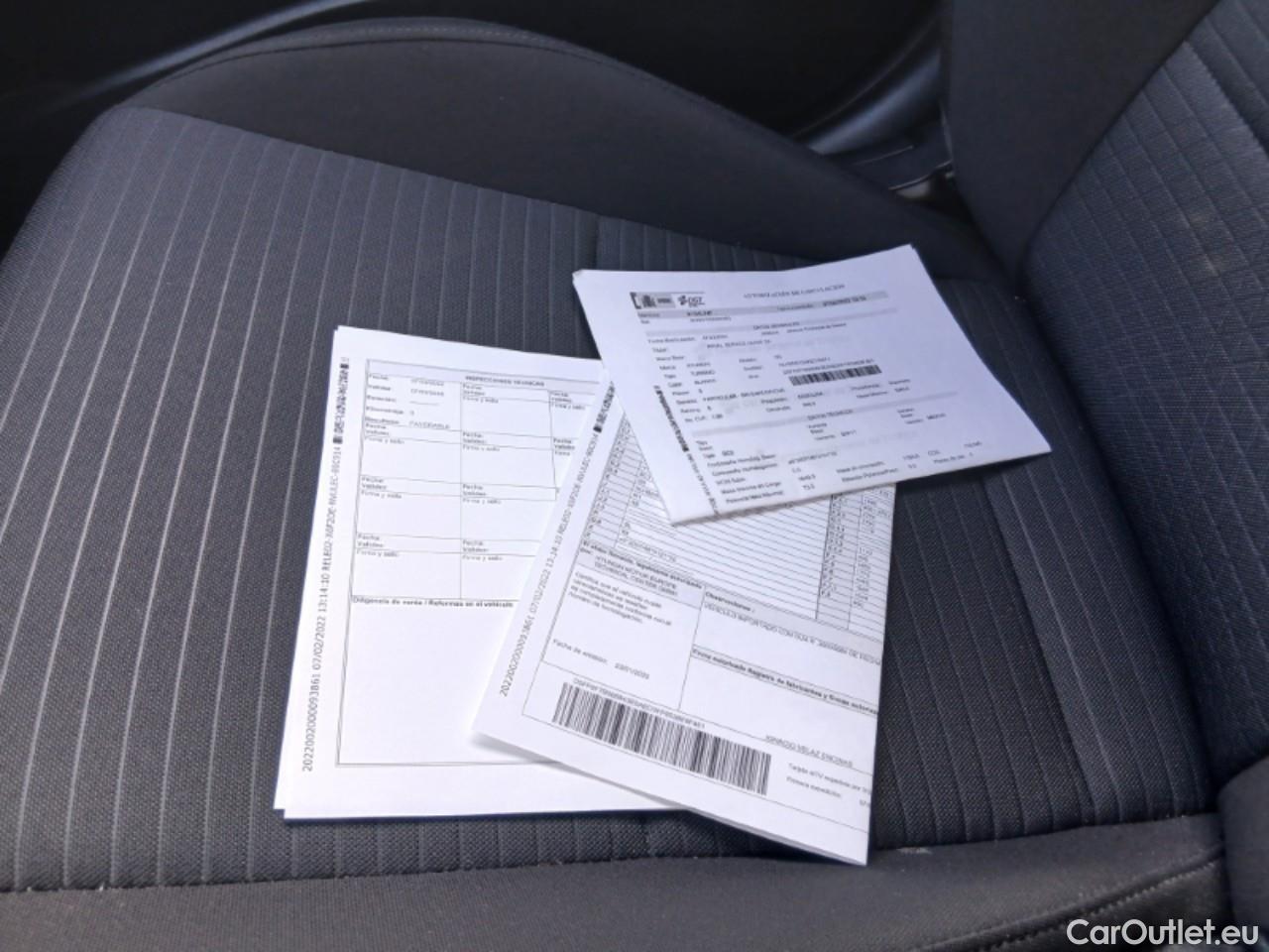  Hyundai  i20 HYUNDAI  / 2020 / 5P / berlina con portón 1.0 TGDI 74kW (100CV) 48V Klass #17