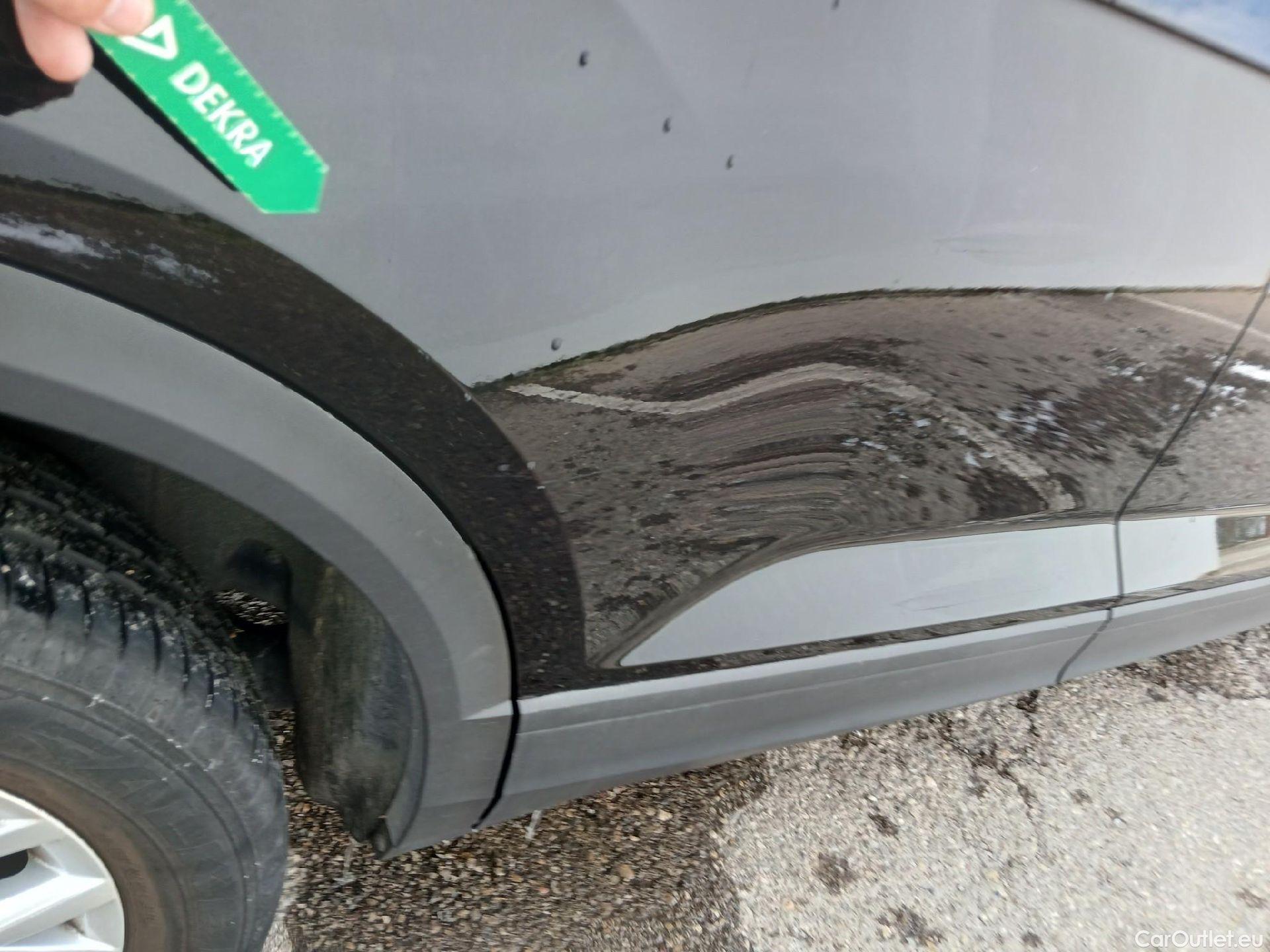  Volkswagen  T-ROC VOLKSWAGEN  / 2017 / 5P / todoterreno Edition 1.0 TSI 85kW (115CV) #34