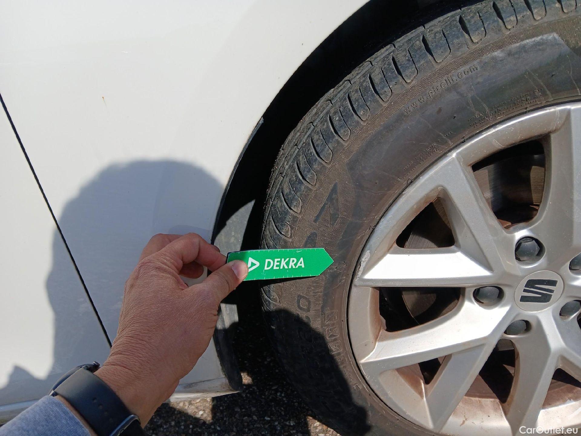  Land Rover  Discovery SEAT Nuevo León / 2020 / 5P / berlina con portón 2.0 TDI 85kW S&S Style Go (AC3) #15