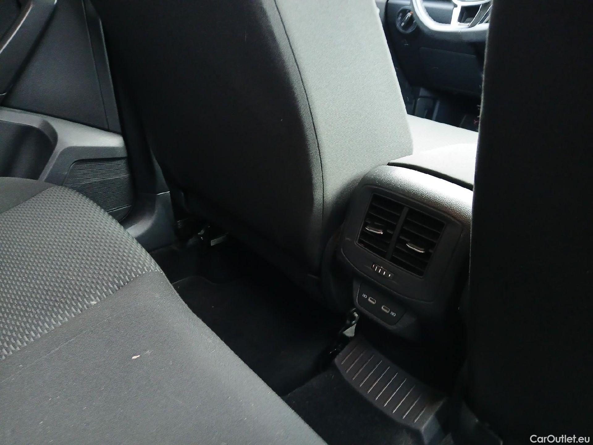  Volkswagen  T-ROC VOLKSWAGEN  / 2017 / 5P / todoterreno Edition 1.0 TSI 85kW (115CV) #1