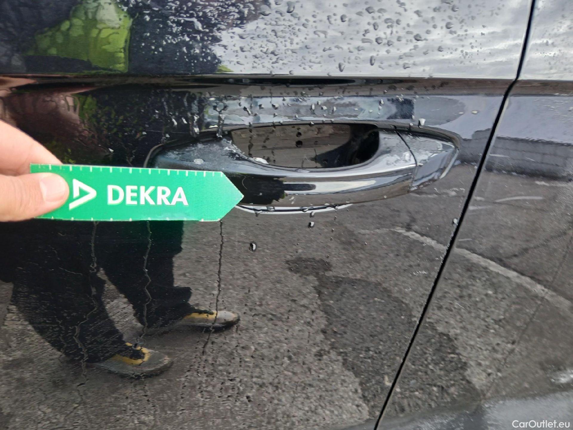  Volkswagen  T-ROC VOLKSWAGEN  / 2017 / 5P / todoterreno Edition 1.0 TSI 85kW (115CV) #19