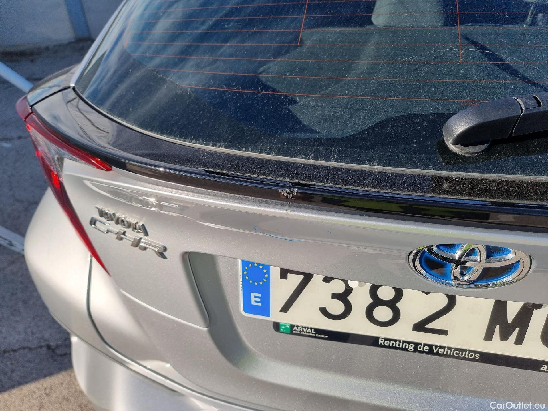  Toyota  C-HR TOYOTA  / 2019 / 5P / todoterreno 1.8 125H Active #18