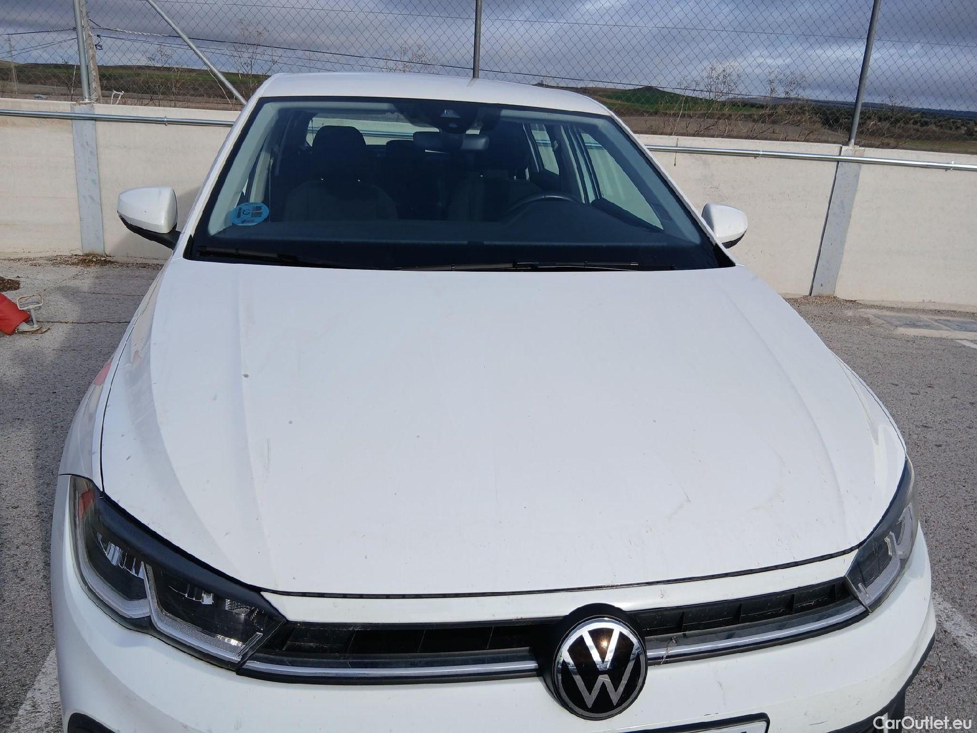  Volkswagen  Polo VOLKSWAGEN  / 2021 / 5P / berlina con portón Life 1.0 TSI 70kW (95CV) #3