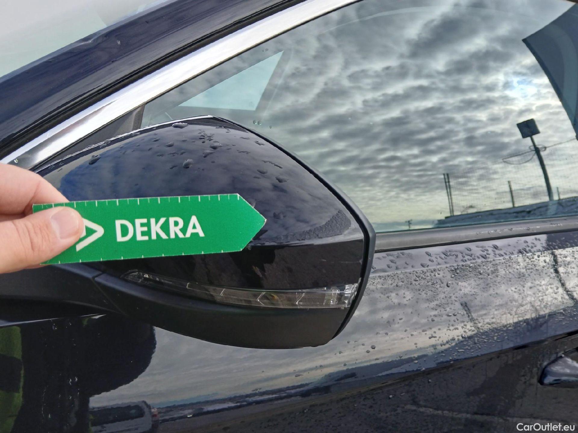  Volkswagen  T-ROC VOLKSWAGEN  / 2017 / 5P / todoterreno Edition 1.0 TSI 85kW (115CV) #18