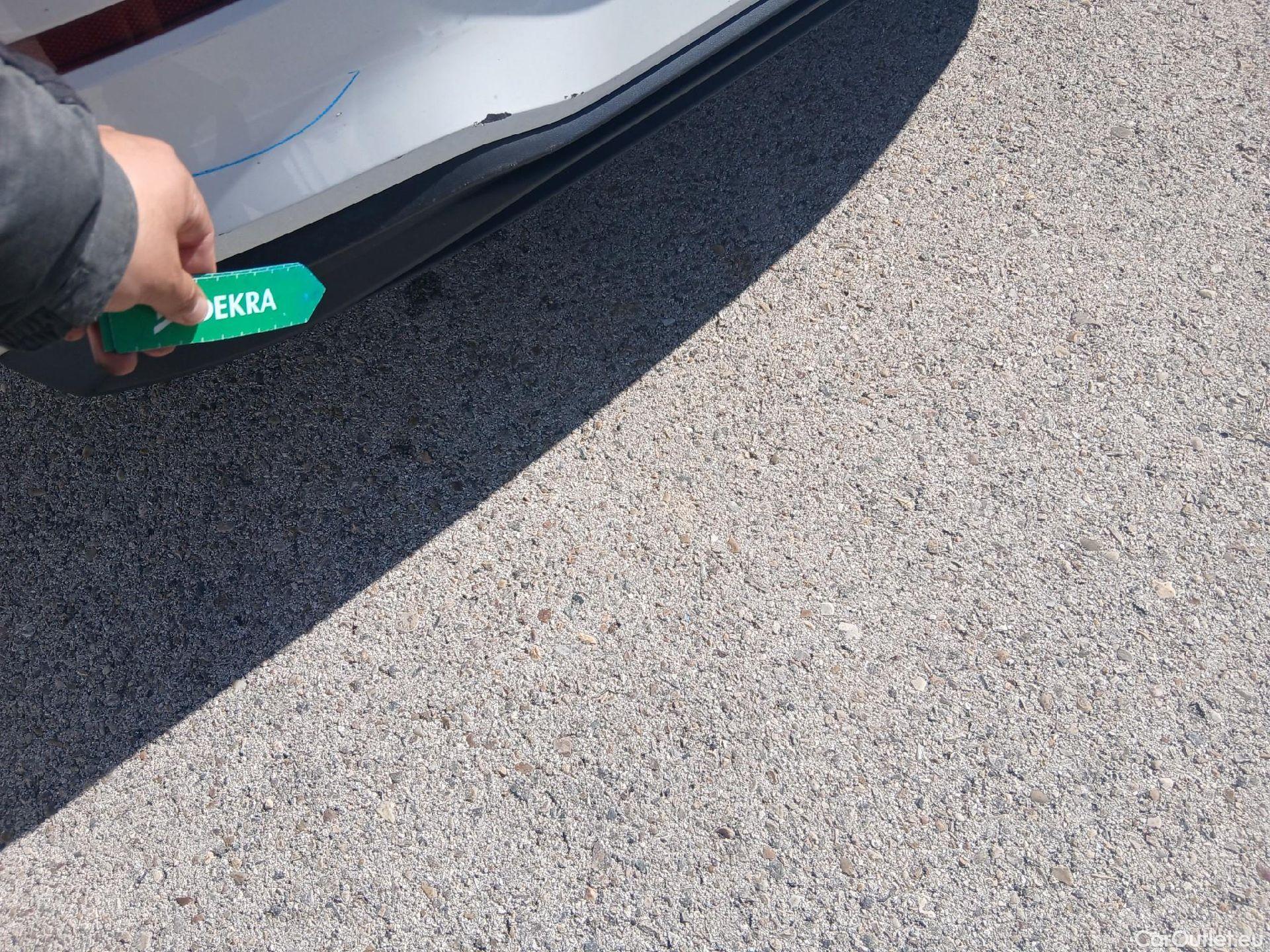  Volkswagen  Golf  VOLKSWAGEN / 2020 / 5P / berlina con portón 2.0 TDI 85kW (115CV) #21