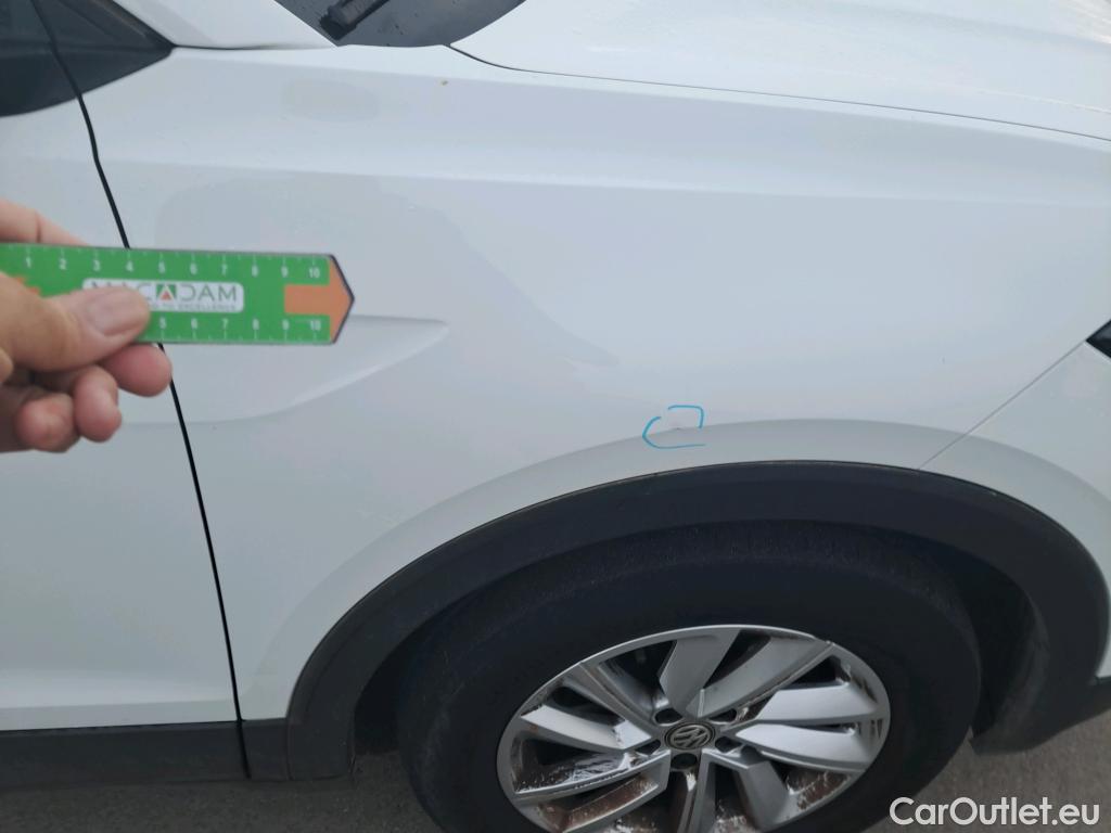  Volkswagen  T-CROSS VOLKSWAGEN  / 2018 / 5P / todoterreno Advance 1.0 TSI 85kW (115CV) DSG (AC) #17