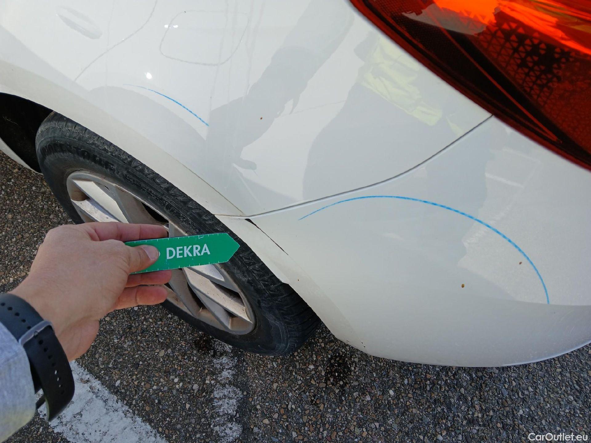  Land Rover  Discovery SEAT Nuevo León / 2020 / 5P / berlina con portón 2.0 TDI 85kW S&S Style Go (AC3) #10