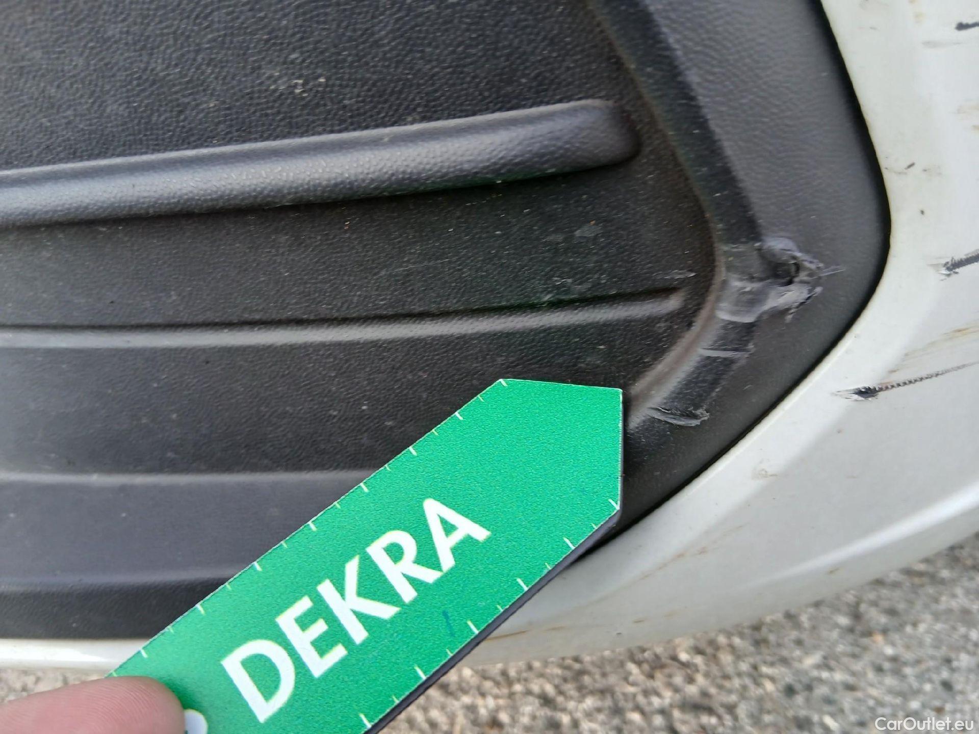  Volkswagen  Polo VOLKSWAGEN  / 2021 / 5P / berlina con portón Life 1.0 TSI 70kW (95CV) #6