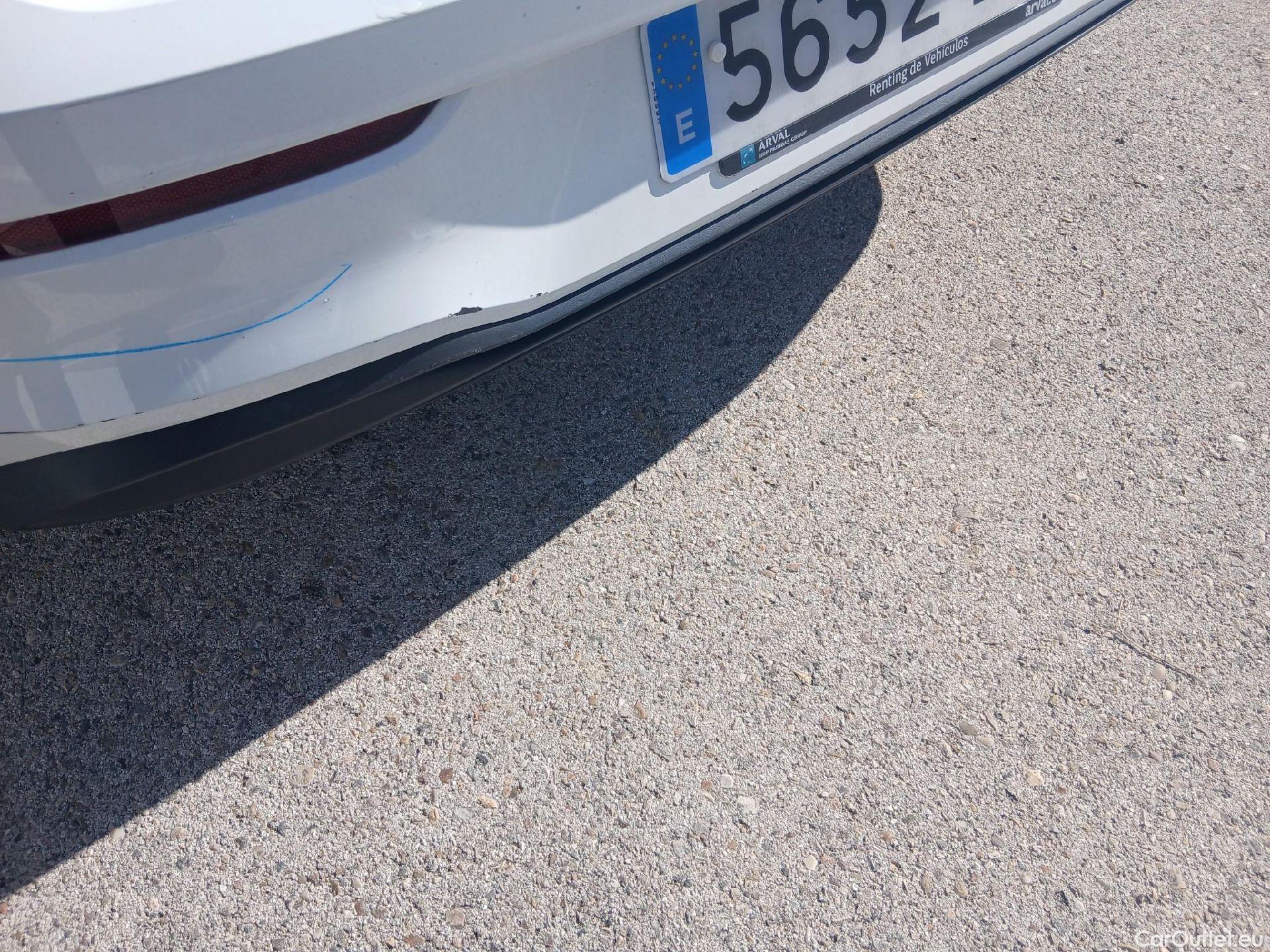  Volkswagen  Golf  VOLKSWAGEN / 2020 / 5P / berlina con portón 2.0 TDI 85kW (115CV) #20