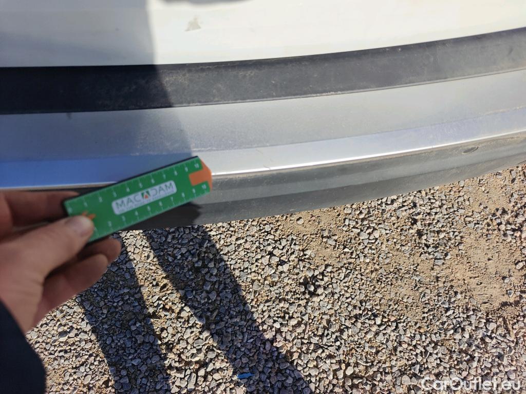  Peugeot  2008 PEUGEOT  / 2019 / 5P / todoterreno Allure BlueHDI 81kW (110CV) #34