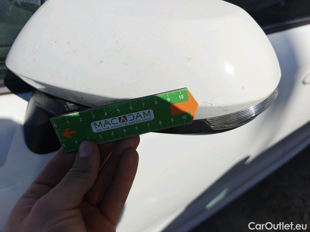  Toyota  Corolla TOYOTA  / 2019 / 5P / familiar 1.8 125H ACTIVE TECH E-CVT TOU SPORT #27