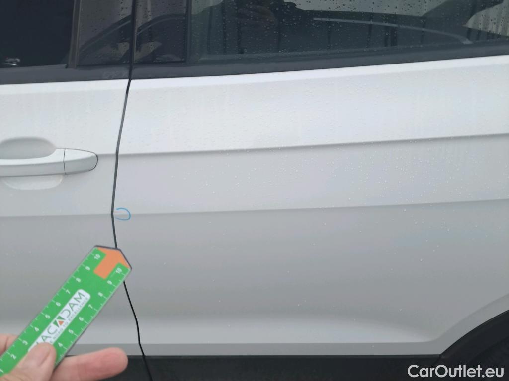  Volkswagen  T-CROSS VOLKSWAGEN  / 2018 / 5P / todoterreno Advance 1.0 TSI 85kW (115CV) DSG (AC) #13