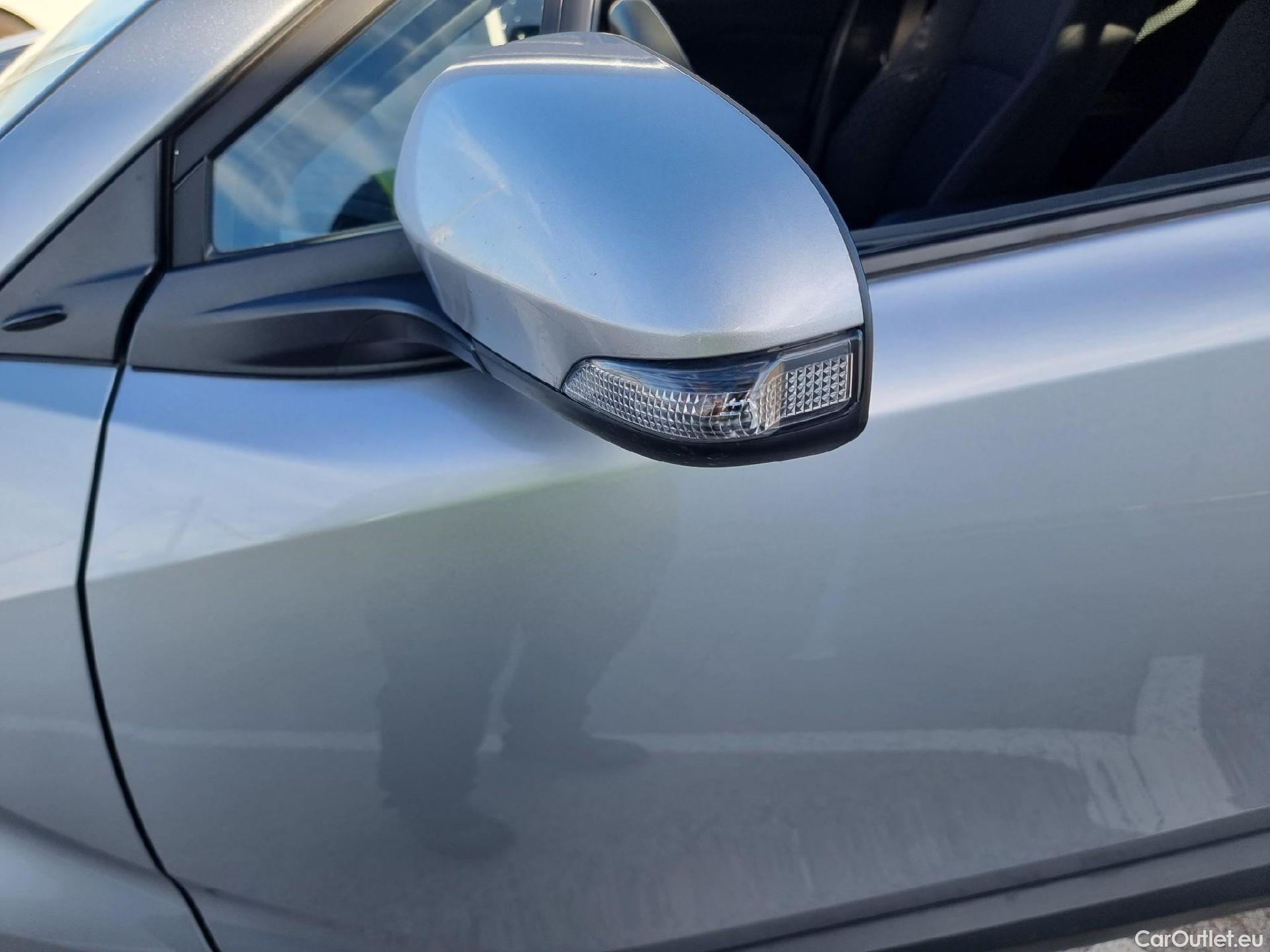  Toyota  C-HR TOYOTA  / 2019 / 5P / todoterreno 1.8 125H Active #5