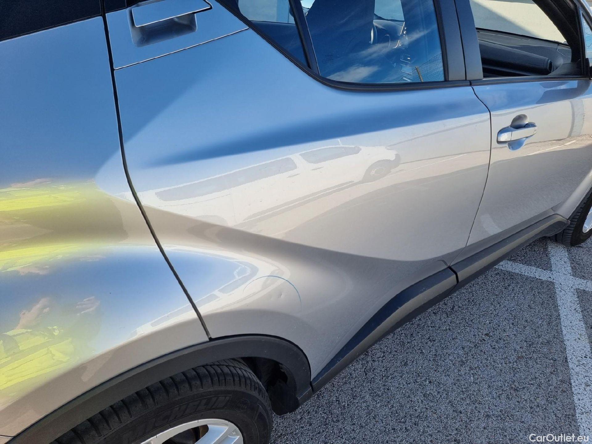  Toyota  C-HR TOYOTA  / 2019 / 5P / todoterreno 1.8 125H Active #20