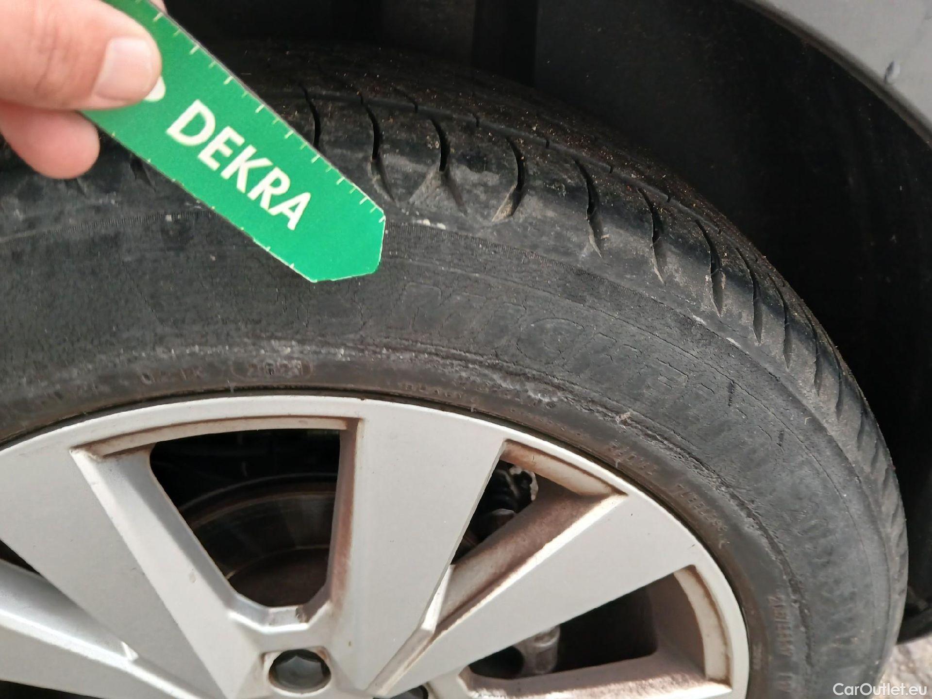  Seat  Arona SEAT  / 2021 / 5P / todoterreno 1.0 TSI 81kW (110CV) Xperience Plus(SP) #23