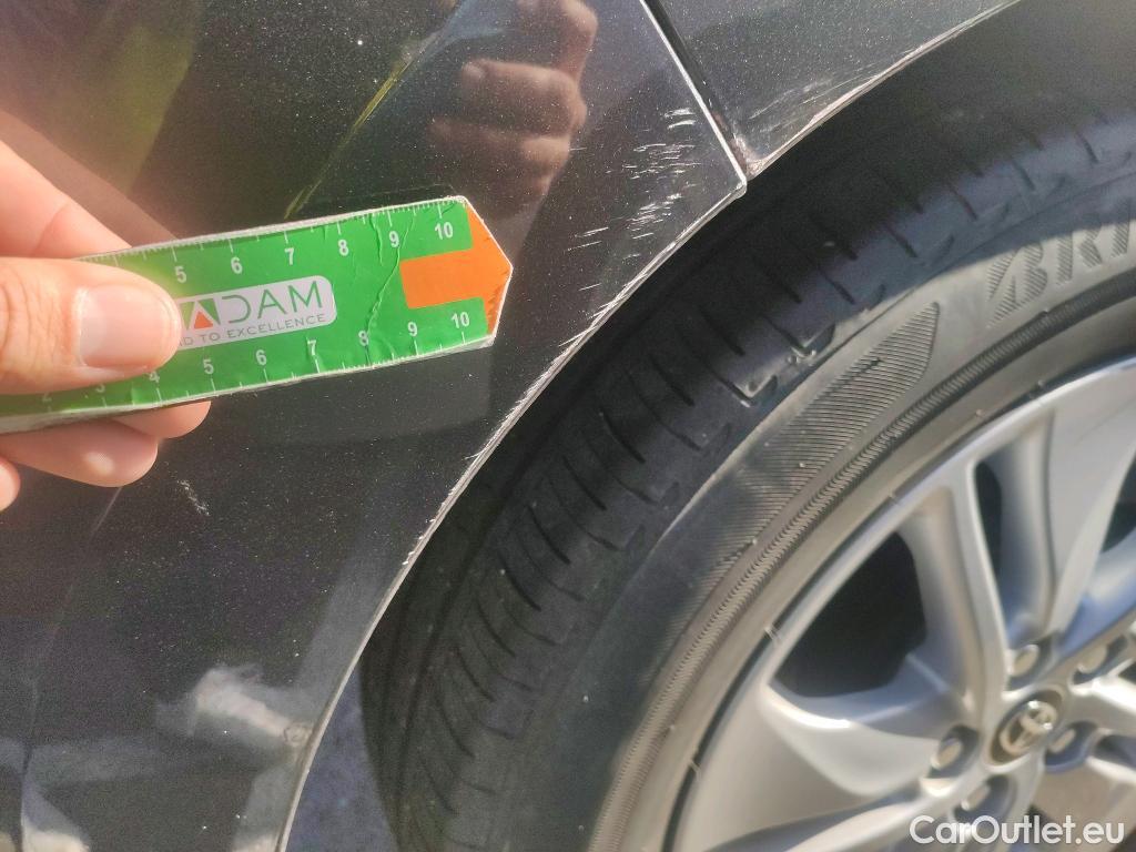  Toyota  Yaris TOYOTA  / 2020 / 5P / berlina con portón 1.5 120H Active Tech #19