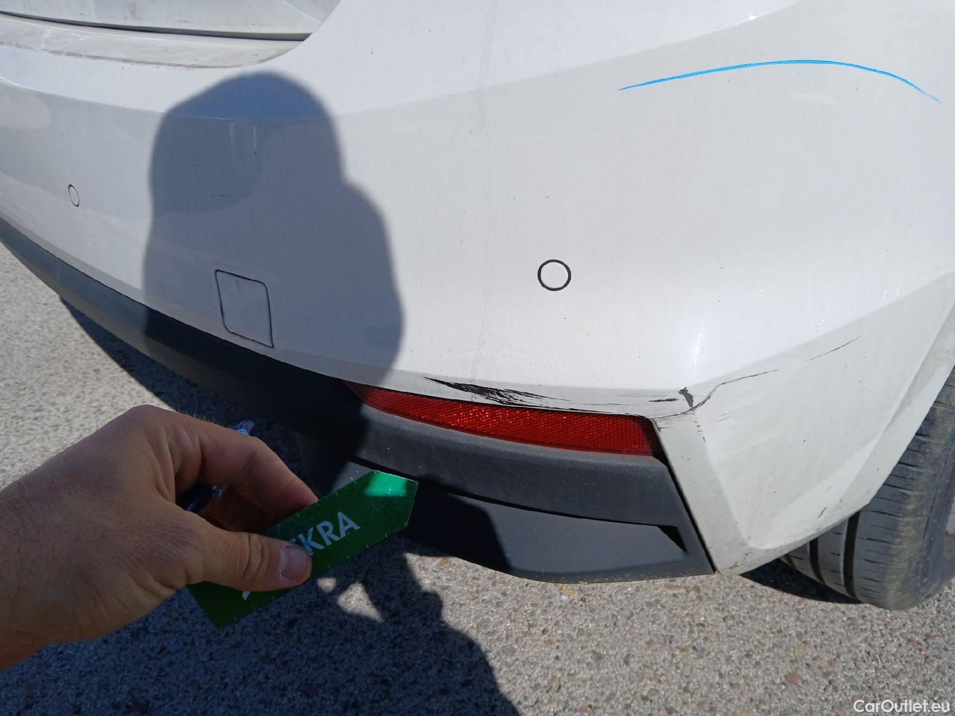  Skoda  Fabia SKODA  / 2021 / 5P / berlina con portón 1.0 TSI 70KW (95CV) Ambition (AC) #6