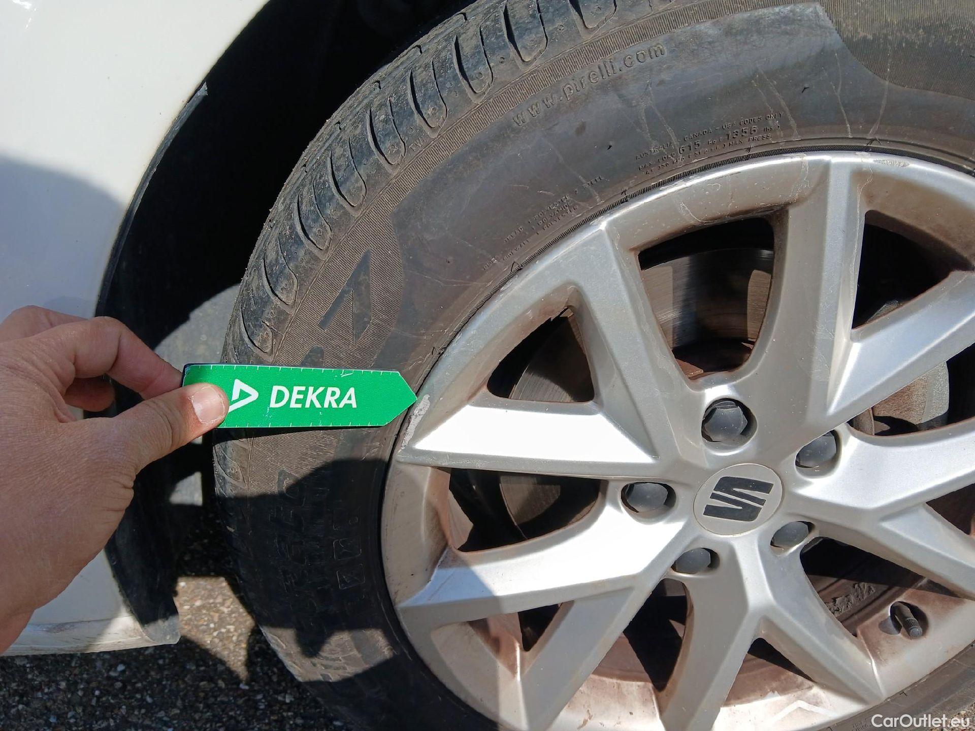  Land Rover  Discovery SEAT Nuevo León / 2020 / 5P / berlina con portón 2.0 TDI 85kW S&S Style Go (AC3) #20