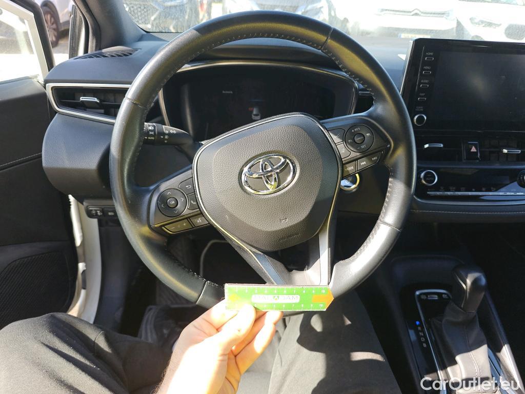  Toyota  Corolla TOYOTA  / 2019 / 5P / familiar 1.8 125H ACTIVE TECH E-CVT TOU SPORT #24