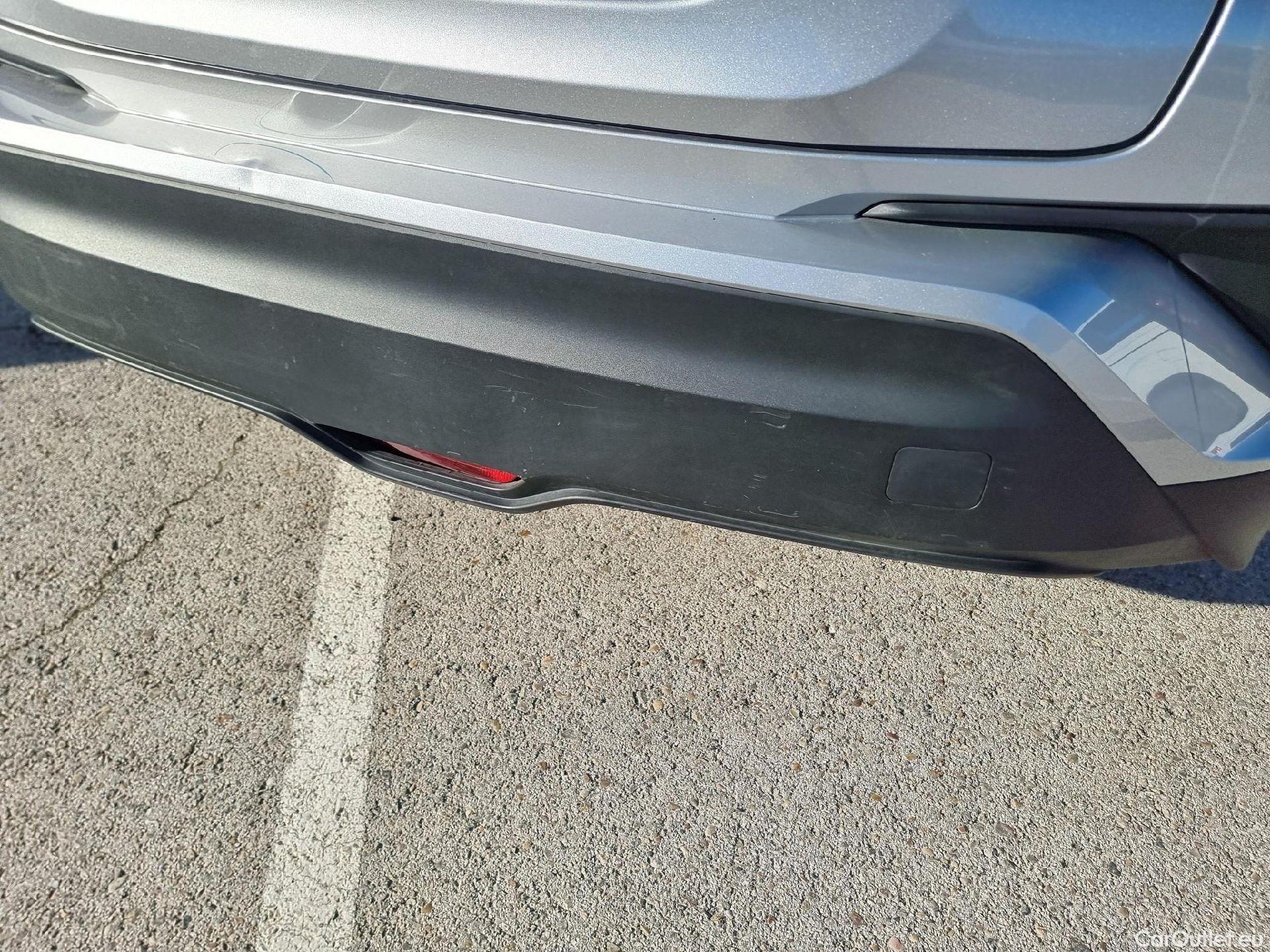  Toyota  C-HR TOYOTA  / 2019 / 5P / todoterreno 1.8 125H Active #13