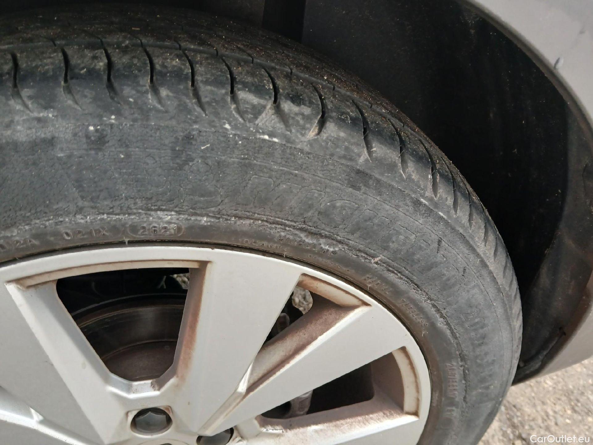  Seat  Arona SEAT  / 2021 / 5P / todoterreno 1.0 TSI 81kW (110CV) Xperience Plus(SP) #22