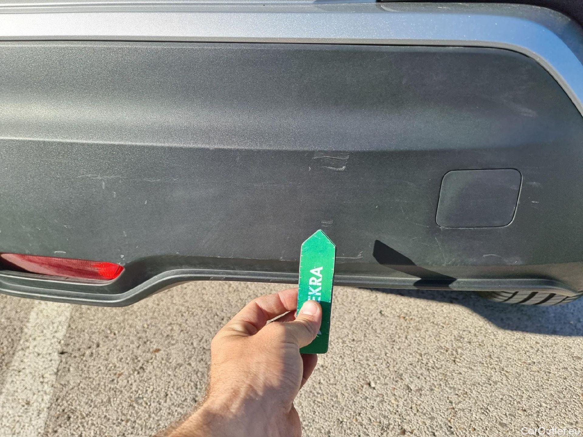  Toyota  C-HR TOYOTA  / 2019 / 5P / todoterreno 1.8 125H Active #14