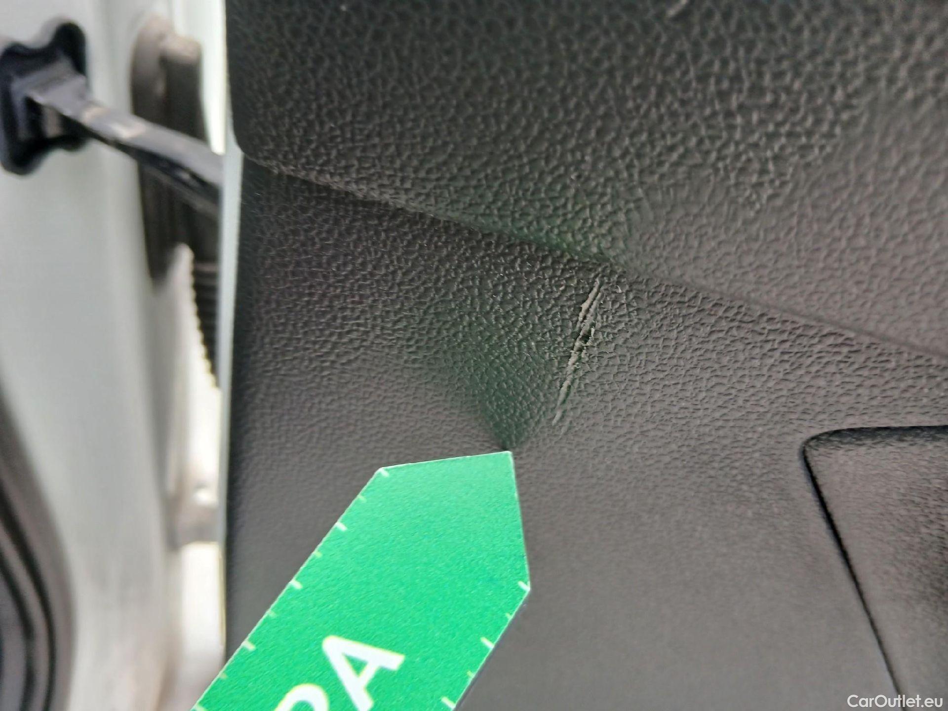  Volkswagen  Polo VOLKSWAGEN  / 2021 / 5P / berlina con portón Life 1.0 TSI 70kW (95CV) #39