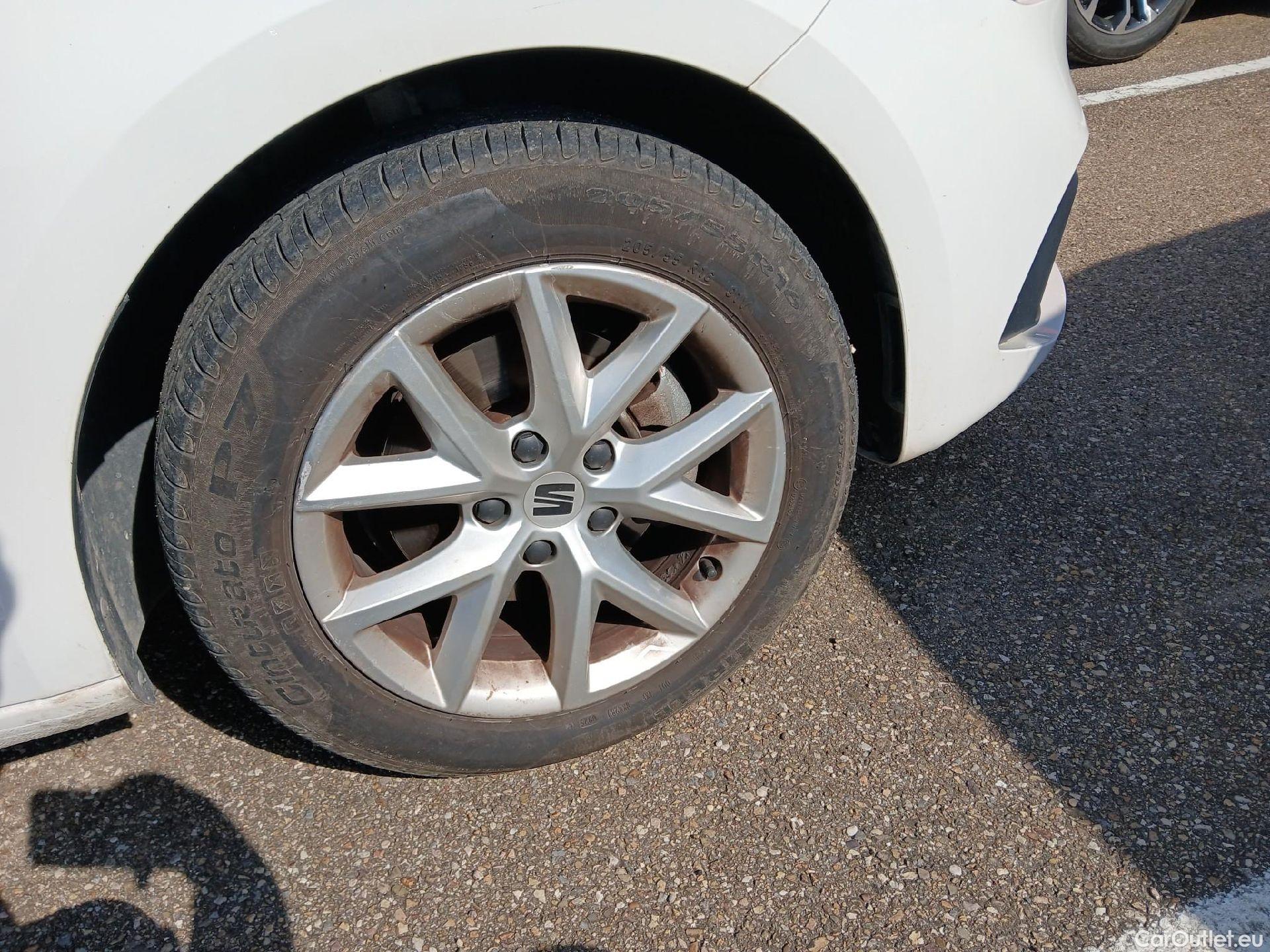  Land Rover  Discovery SEAT Nuevo León / 2020 / 5P / berlina con portón 2.0 TDI 85kW S&S Style Go (AC3) #19