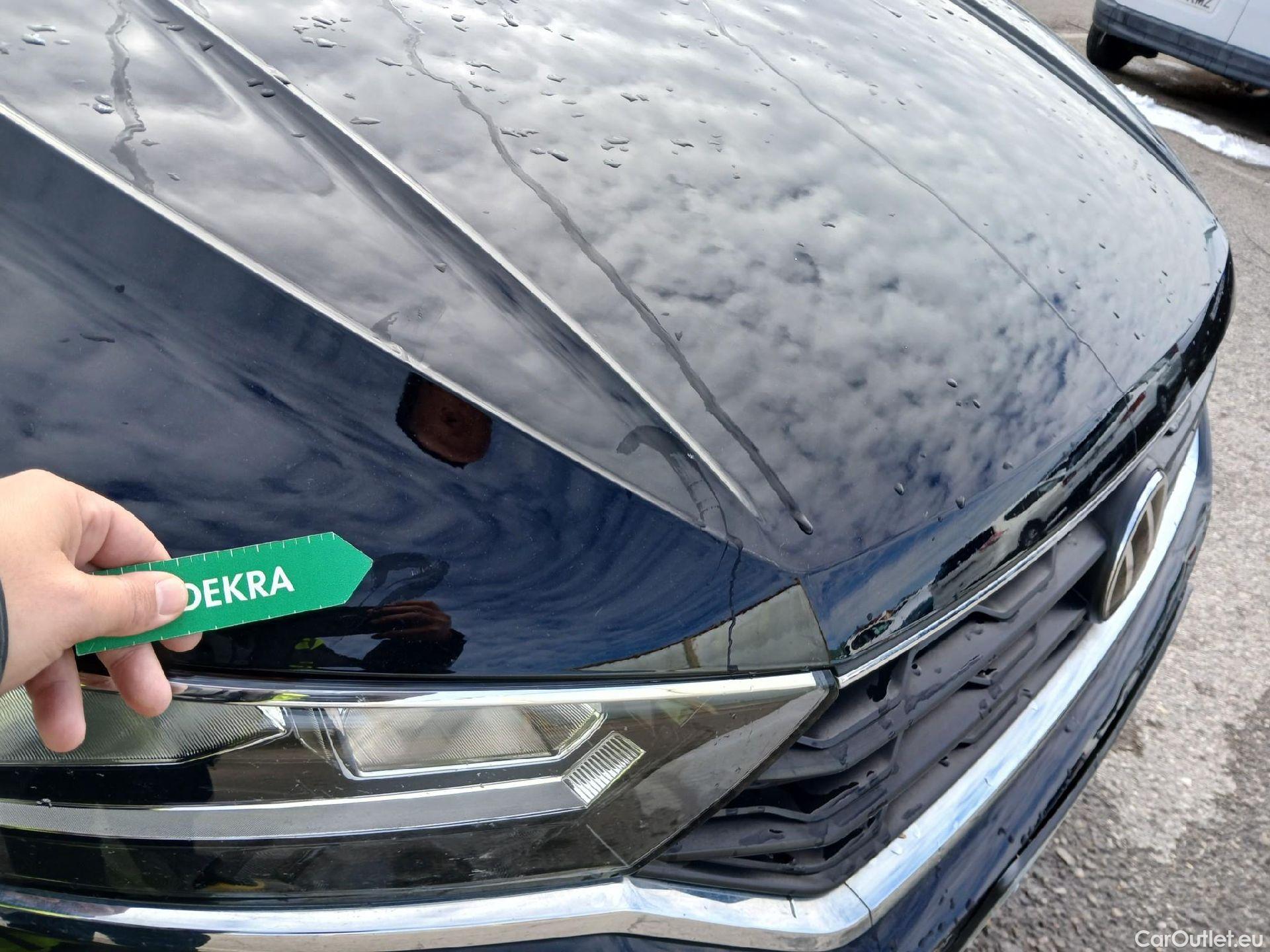  Volkswagen  T-ROC VOLKSWAGEN  / 2017 / 5P / todoterreno Edition 1.0 TSI 85kW (115CV) #4