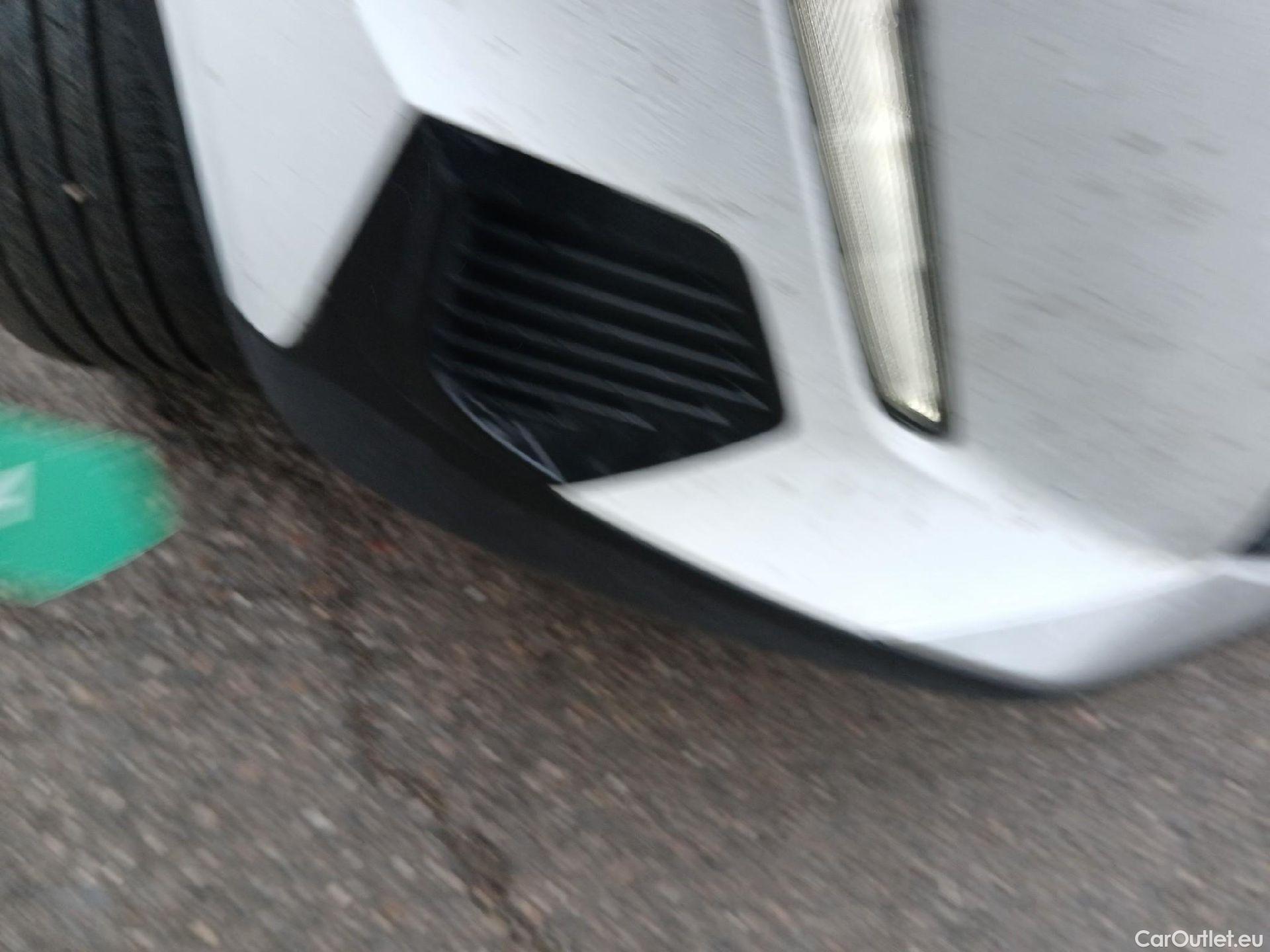  Peugeot  2008 PEUGEOT  / 2019 / 5P / todoterreno Allure BlueHDI 81kW (110CV) #6