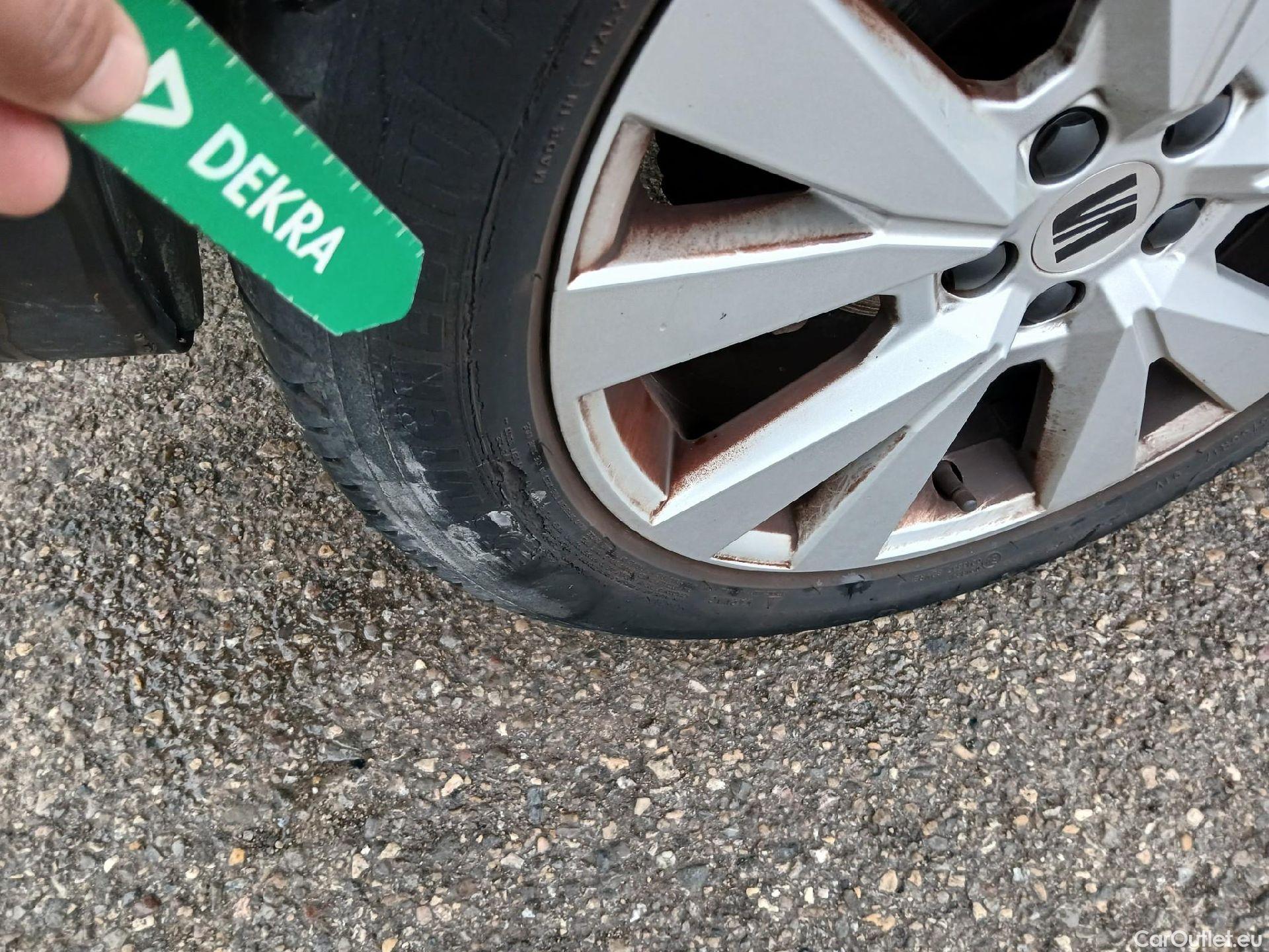  Seat  Arona SEAT  / 2021 / 5P / todoterreno 1.0 TSI 81kW (110CV) Xperience Plus(SP) #30