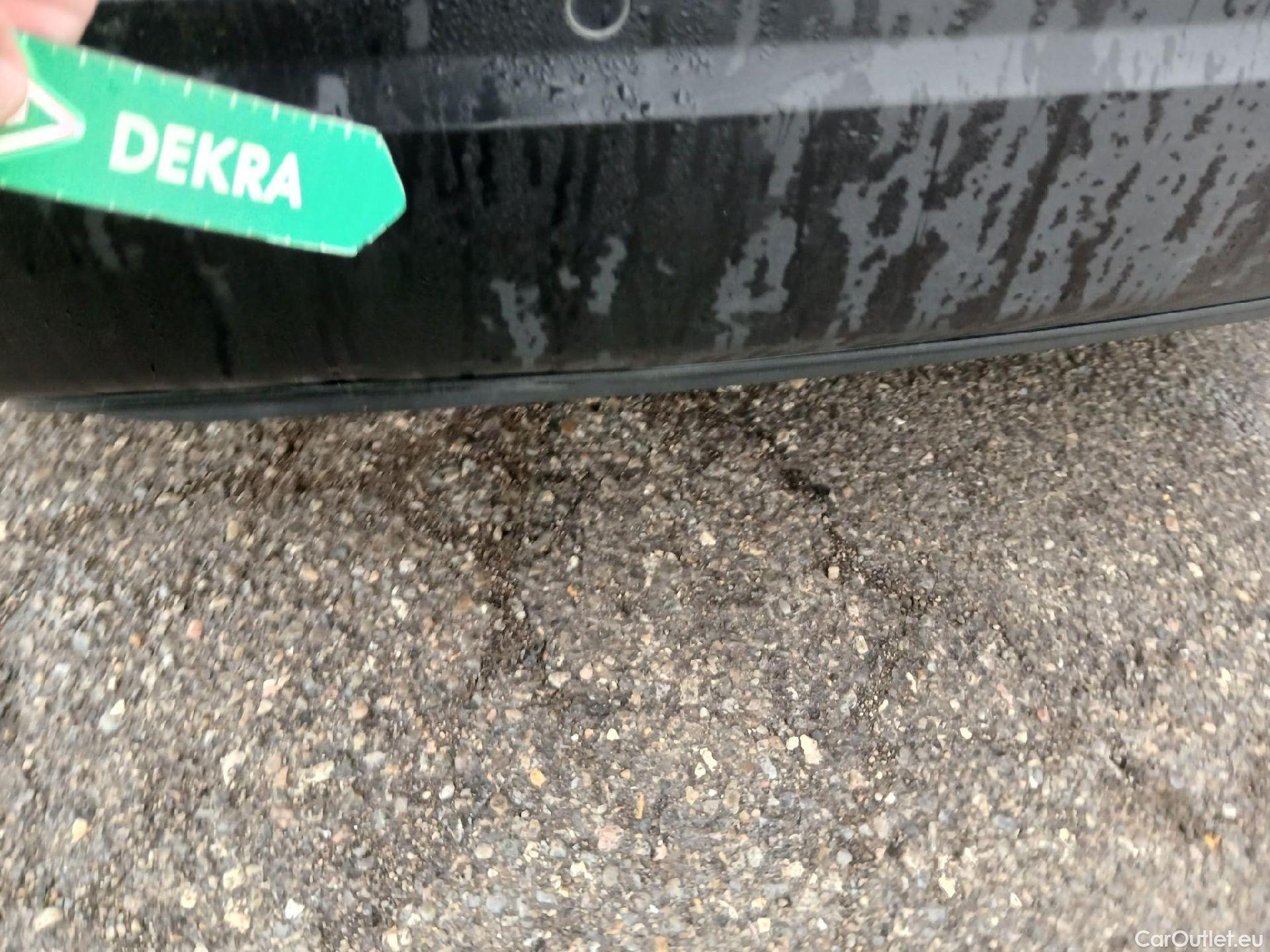  Peugeot  2008 PEUGEOT  / 2019 / 5P / todoterreno Allure BlueHDI 81kW (110CV) #16