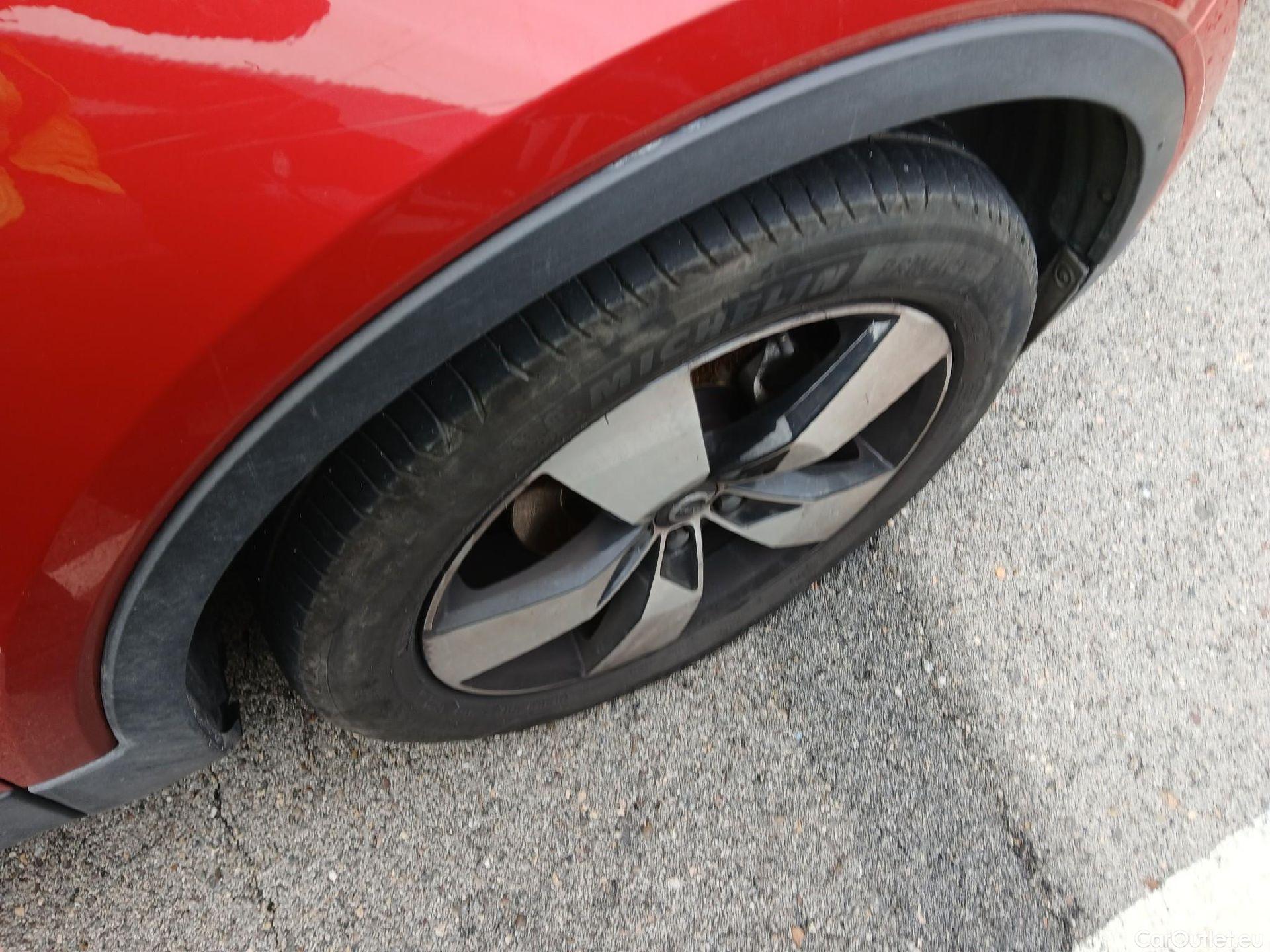  Volvo  XC 40 VOLVO XC40 / 2017 / 5P / todoterreno 1.5 T3 Business Plus Auto #6