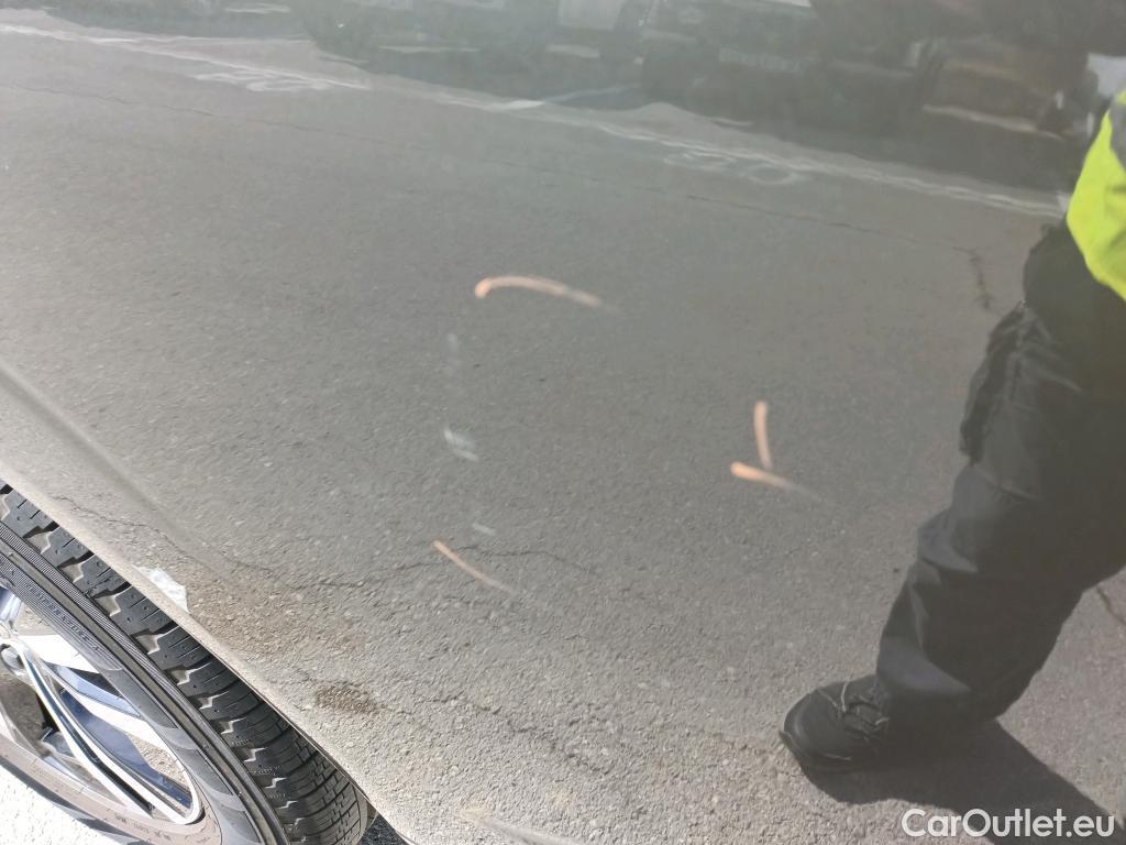  Volvo  XC60 VOLVO  / 2017 / 5P / todoterreno 2.0 B5 D AWD Momentum Pro Auto #4