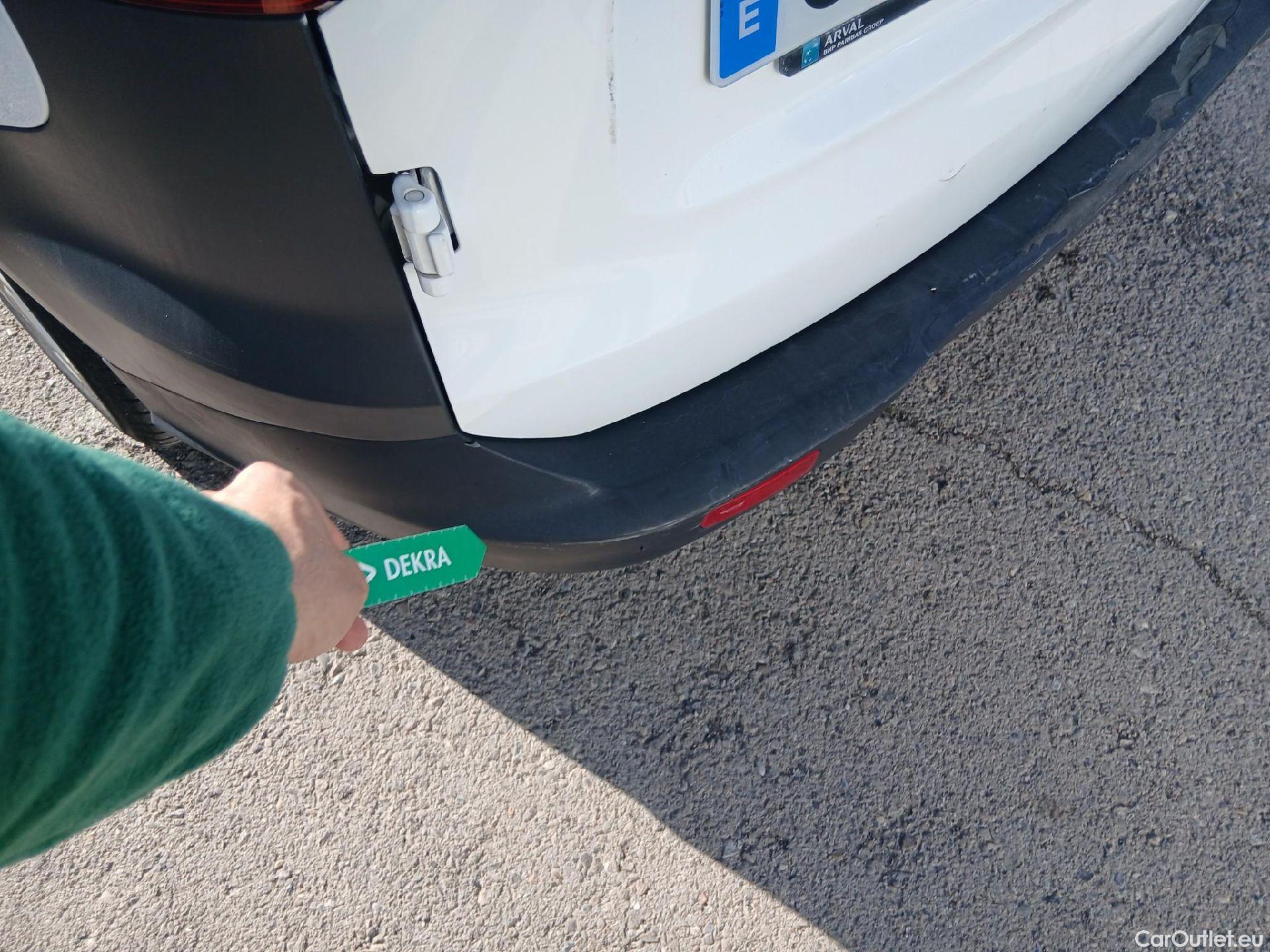  Ford  Transit FORD  Courier/2014/4P/furgón der.turis Van 1.5 TDCi 56kW Trend #13